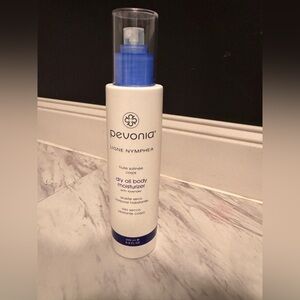 NEW- Ligne Nymphea Dry Oil Body Moisturizer - White and Blue